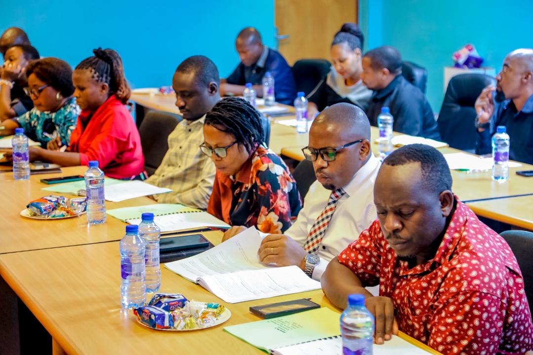 PROF. MAPESA AONGOZA MKUTANO WA BARAZA LA WAFANYAKAZI