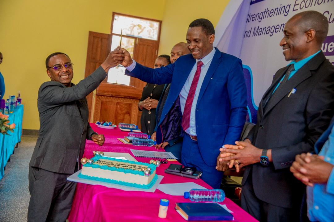 PROF. MAPESA AZINDUA KITIVO KIPYA CHA UCHUMI NA TAALUMA ZA BIASHARA